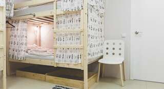 Гостиница Bookowski Hostel Арзамас Спальное место на двухъярусной кровати в общем номере для мужчин и женщин-8